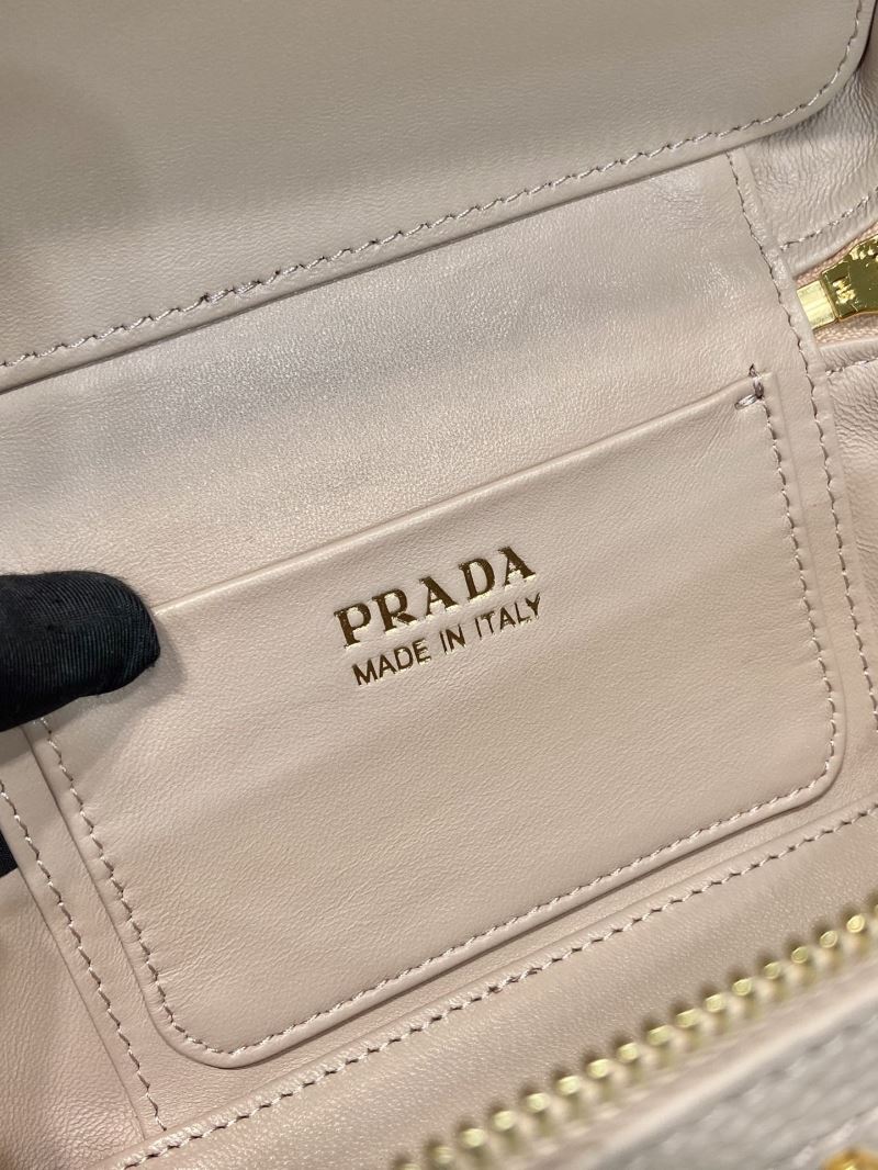 Pra*a box bags